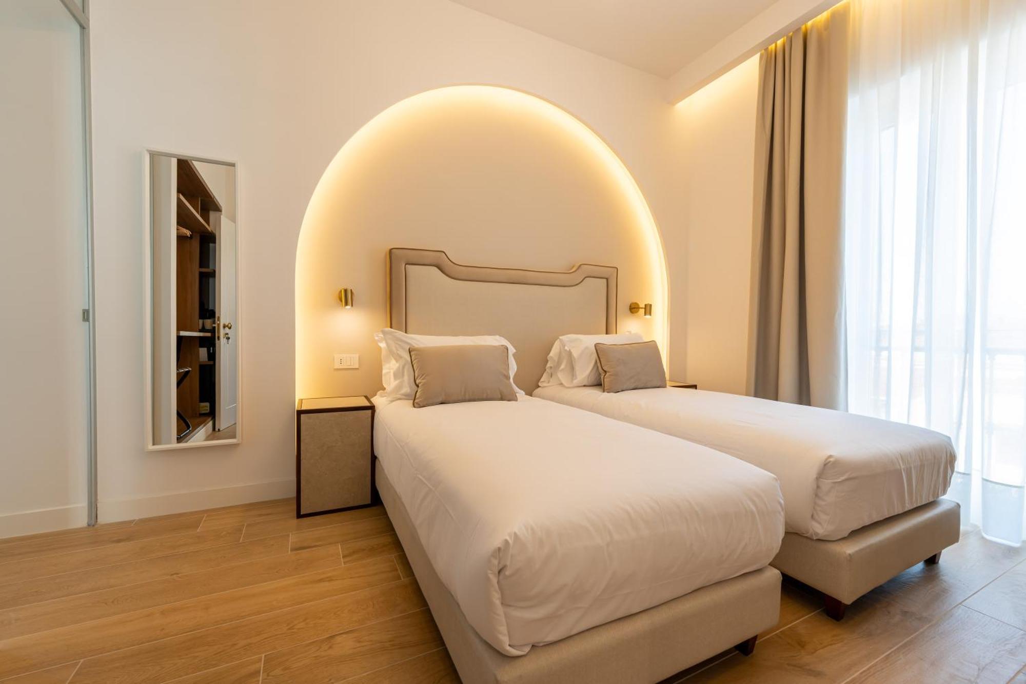 Hotel Puro By Unico Relais Napoli Esterno foto